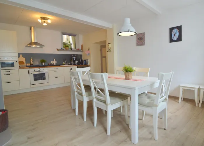 Veltenhaus Historic Retreat 펜션 Mürlenbach